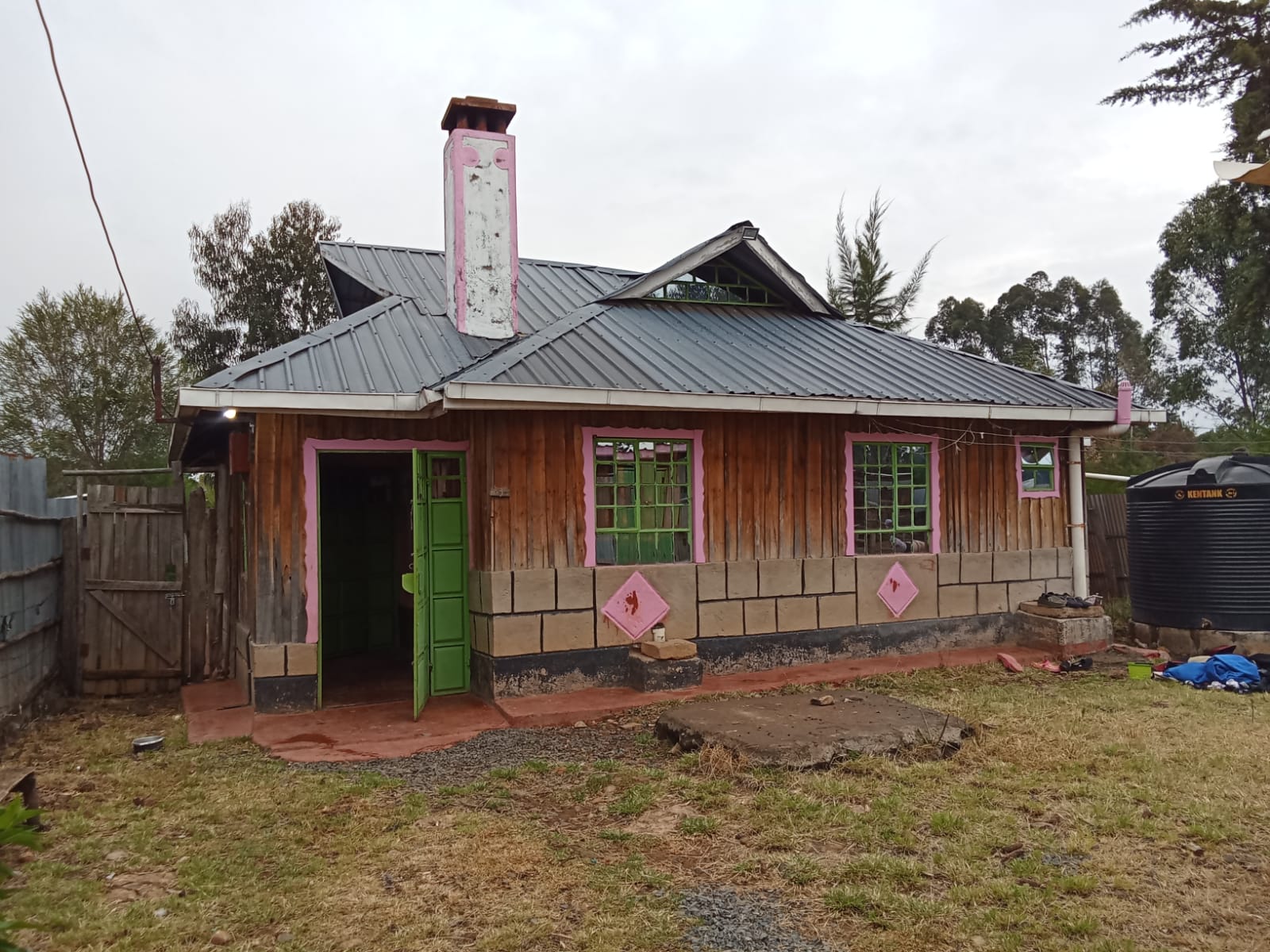 THREE BEDROOM HOUSE FOR SALE